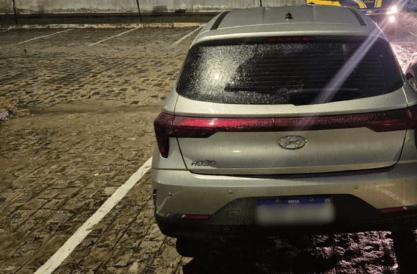 Imagem Veículo furtado recuperado pela PRF