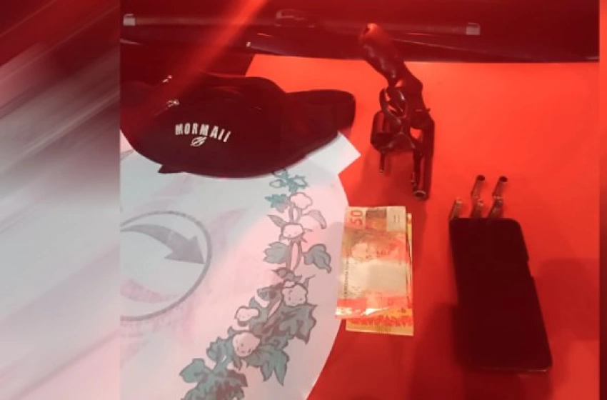 Imagem Arma e munições apreendidas em ação da PM