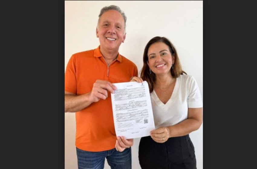 Imagem Pollyanna Werton ao lado do deputado federal Aguinaldo Ribeiro