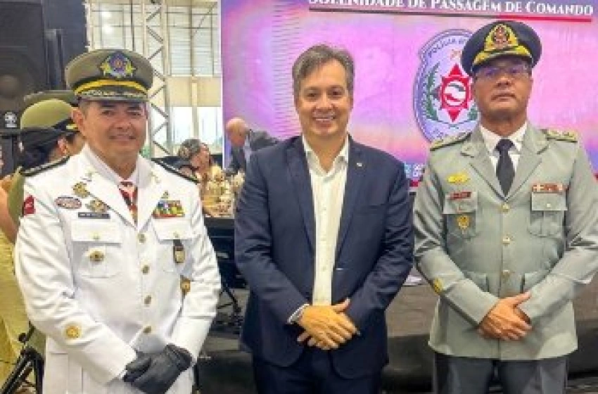 Imagem Júnior Araújo destaca posse de novo comandante da PM e enaltece liderança paraibana