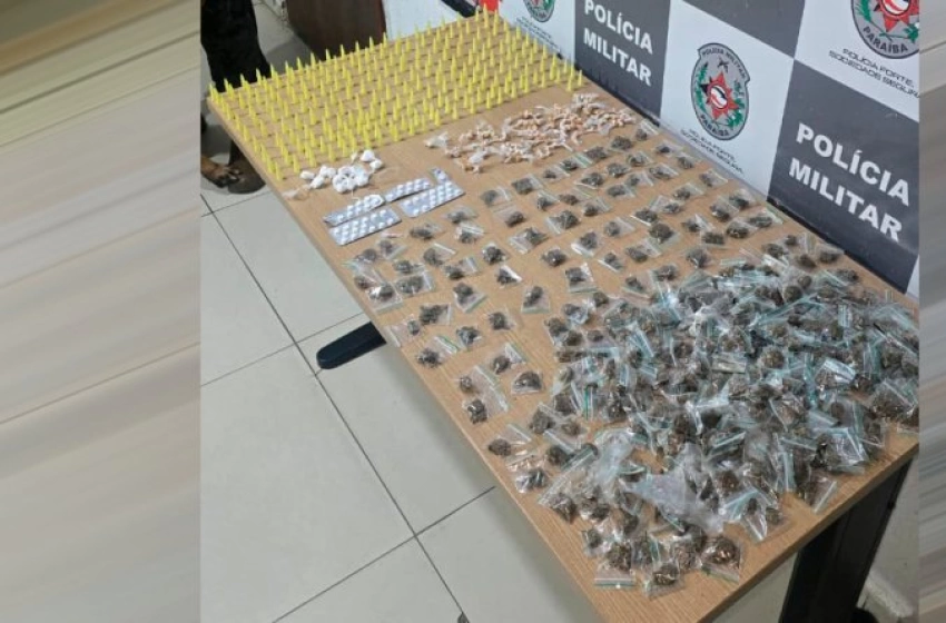 Imagem Drogas apreendidas em ação da PM
