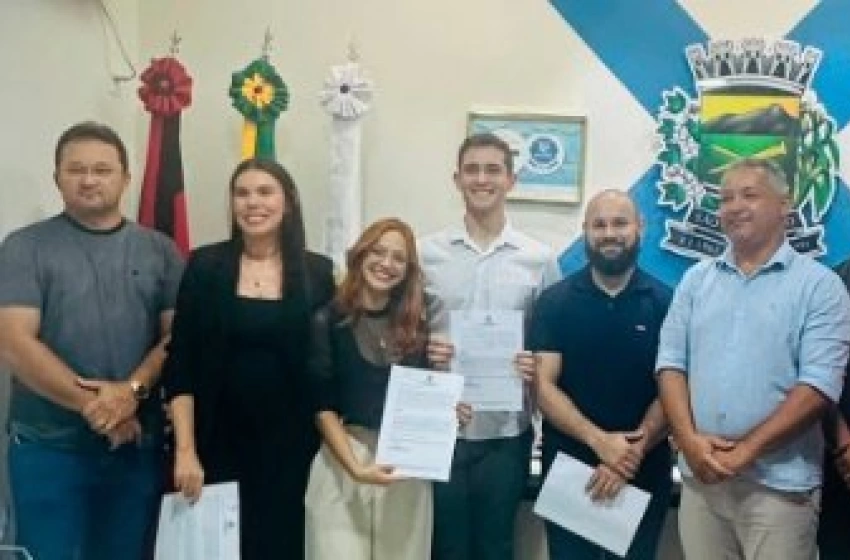 Imagem Aprovados no concurso público são empossados em São Francisco