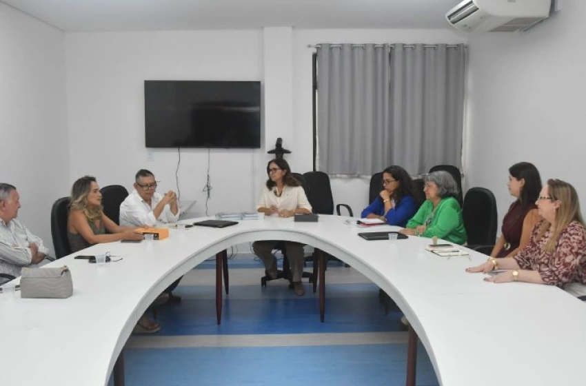 Imagem Acordo de cooperação técnica para fomentar projetos de intercâmbio cultural