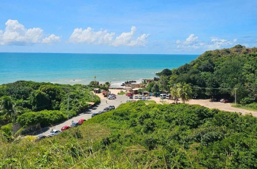Imagem Praia de Tambaba, localizada no litoral sul paraibano