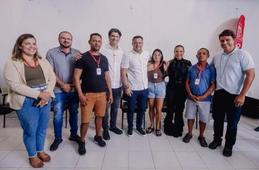 Imagem Entrega de crachás à ambulantes