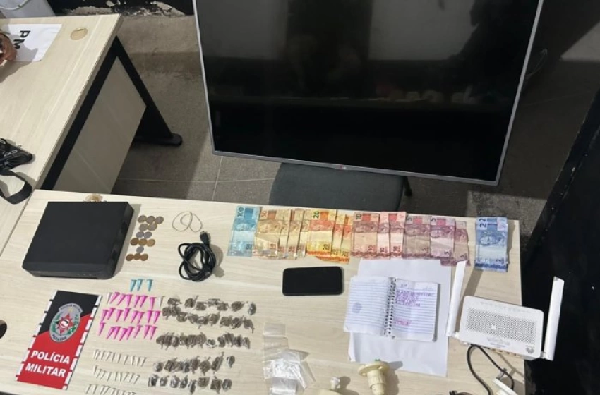 Imagem Drogas apreendidas em ação da PM