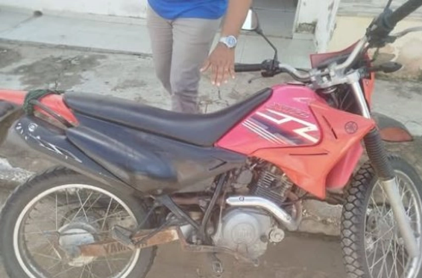 Imagem Moto furtada recuperada pela Polícia Militar em Itaporanga 