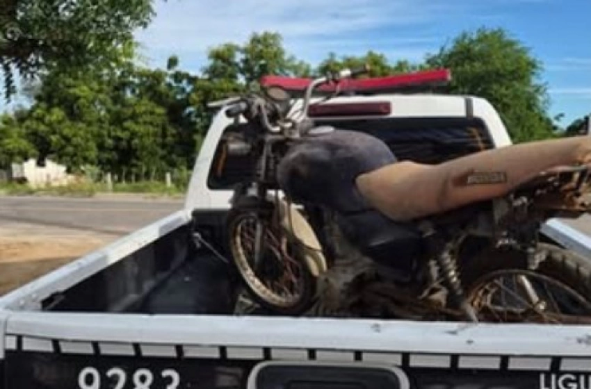 Imagem Apreensão de motocicleta abandonada com sinais de adulteração