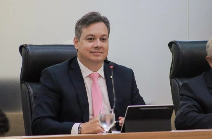 Imagem Deputado Estadual Júnior Araújo 