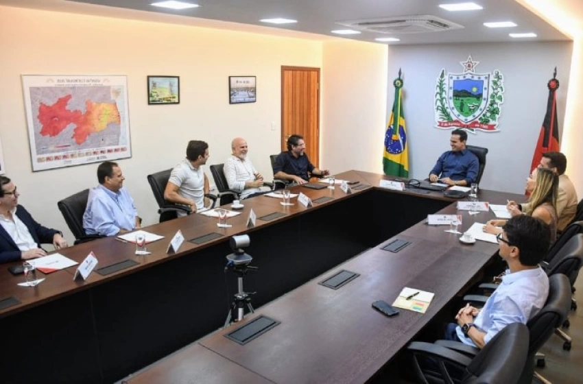 Imagem Reunião sobre patrocínio de R$ 2,5 milhões ao São João de C