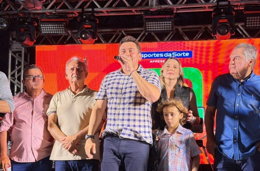 Imagem Prefeito de Sousa, Helder Carvalho