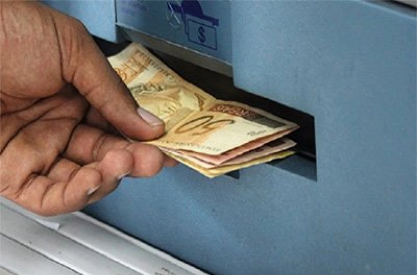 Imagem Pagamento da parcela do Pé-de-Meia aos estudantes