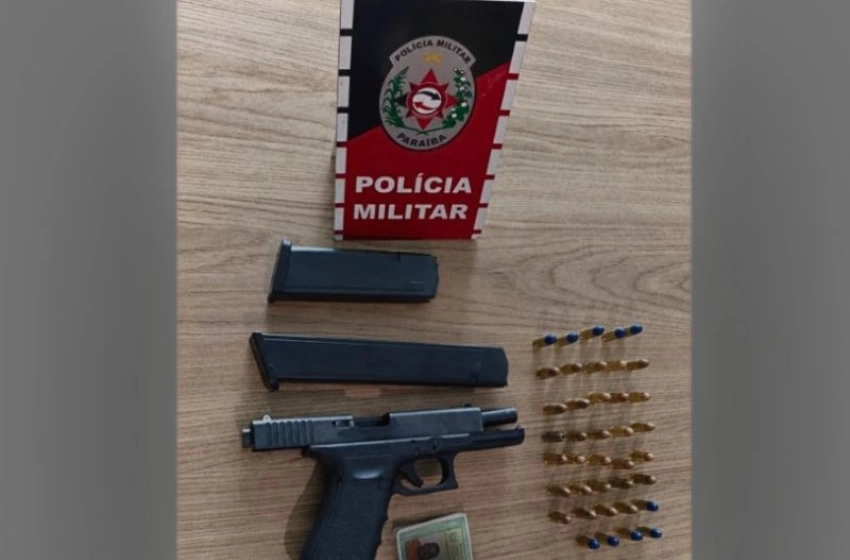 Imagem Pistola apreendida pela polícia militar em Sousa 