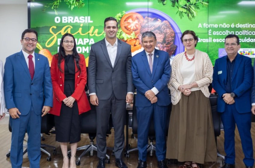 Imagem Lucas Ribeiro em reunião com ministros