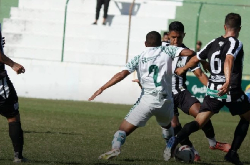 Imagem Jogadores do Sousa e Central 