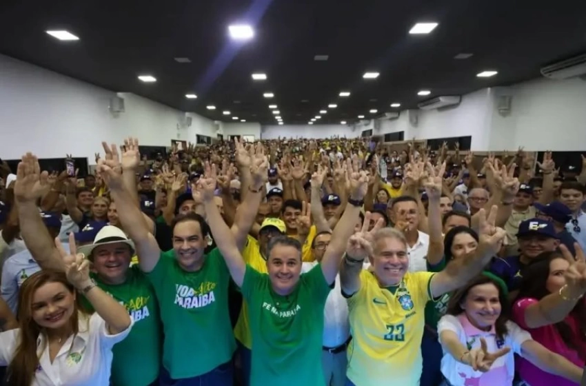 Imagem Efraim Filho em Patos
