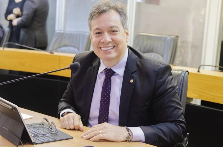 Imagem Deputado Estadual Júnior Araújo (PSB)