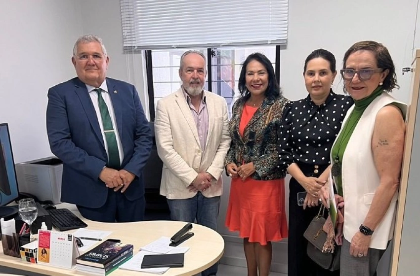 Imagem Reunião entre representantes do MPPB e da Defensoria Pública da Paraíba