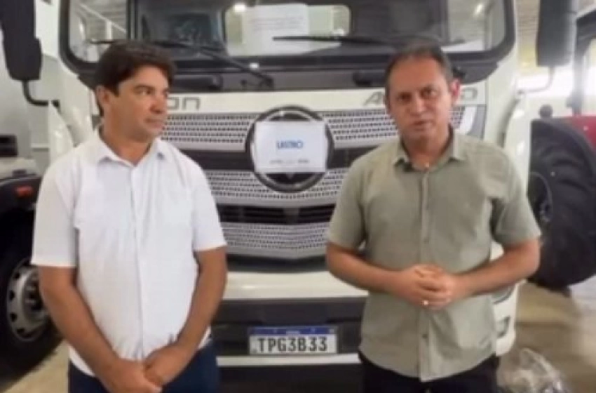 Imagem Prefeito de Lastro, Dr. Ronaldo Gonçalves, e o vice-prefeito Domar