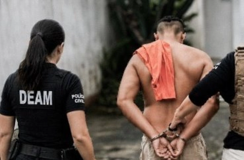 Imagem Homem preso em ação Delegacia Especializada de Atendimento