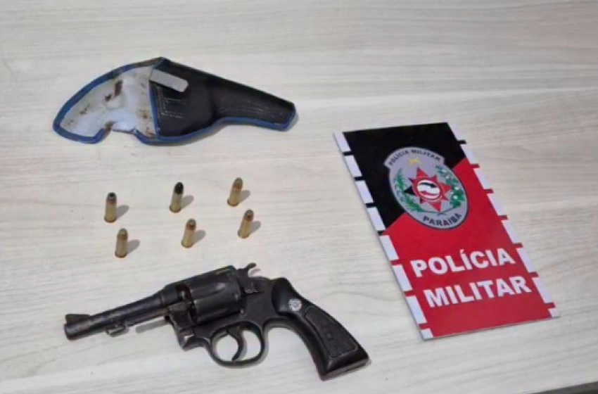 Imagem Arma e munições apreendidas em ação da PM