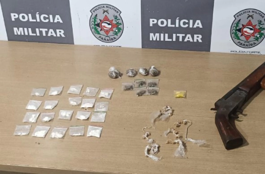 Imagem Apreensão de arma de fogo e entorpecentes durante operação