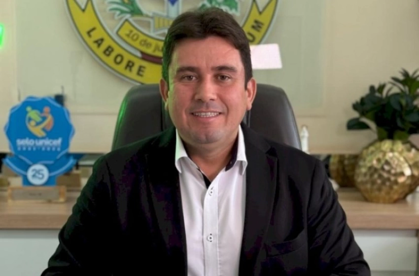 Imagem Prefeito de Sousa, Helder Carvalho 