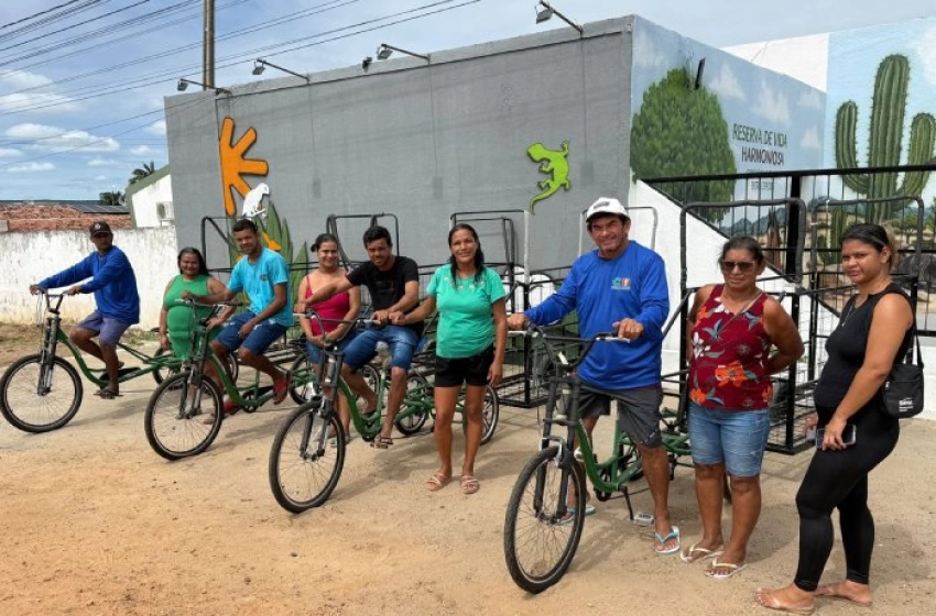 Imagem Entrega de triciclos para catadores de recicláveis