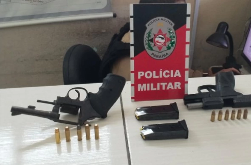 Imagem Armas de fogo apreendidas em ação da Polícia Militar