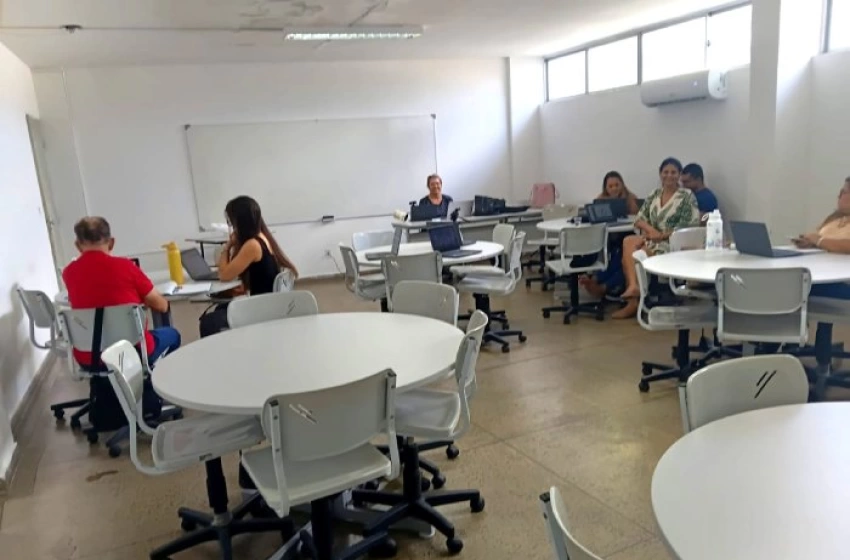 Imagem Curso de especialização em gestão escolar no Polo UAB-JP