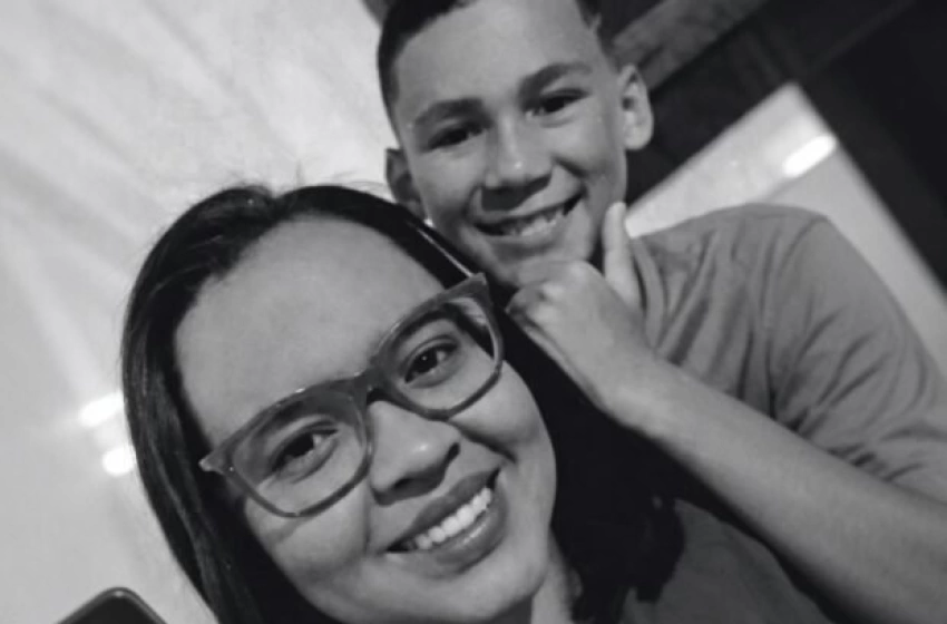 Imagem Mãe e filho que morreram em acidente, em Caaporã