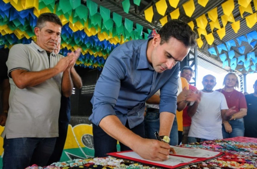 Imagem Governador da Paraíba, Lucas Ribeiro em Alagoa Nova 
