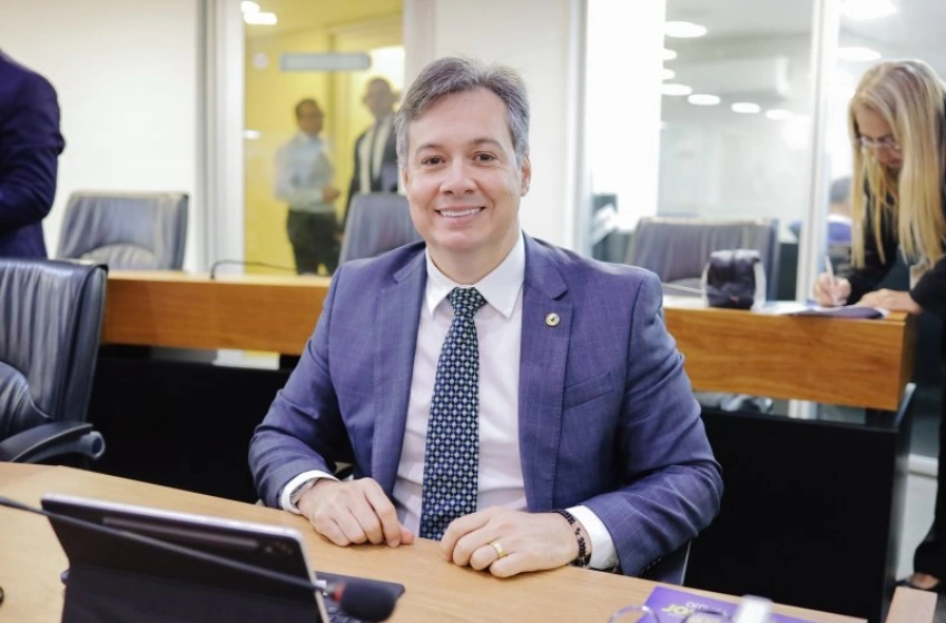 Imagem Deputado Estadual Júnior Araújo (PP)