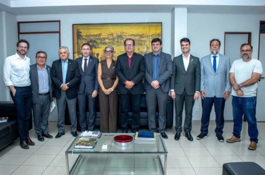 Imagem Representantes do TCE-PB, SES e Fapesq