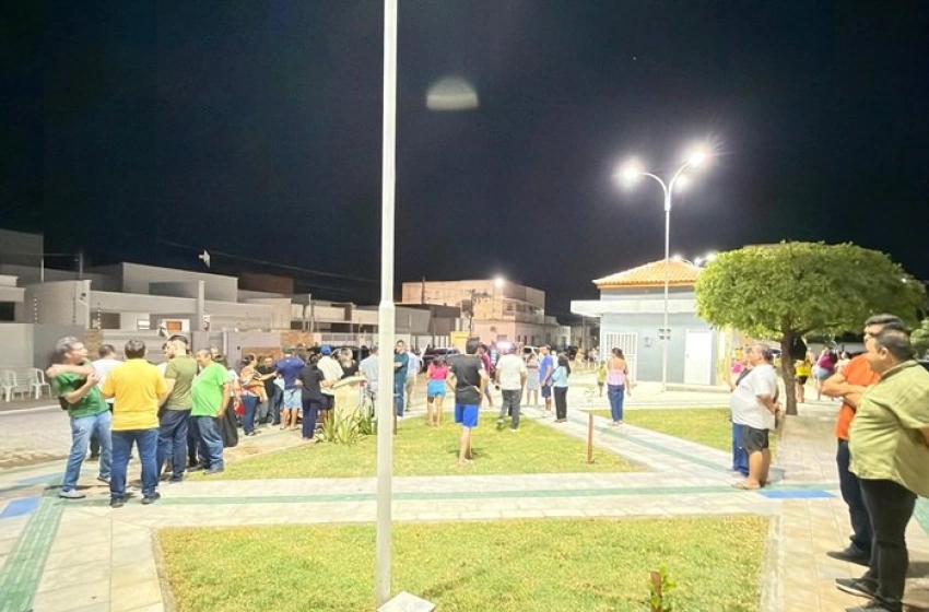 Imagem Entrega de praça aos moradores do bairro Estreito