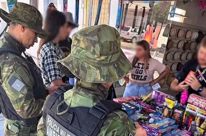 Imagem Polícia Militar e Secretaria de Meio Ambiente orientam comerciantes sobre proibição de fogos com estampido em Patos