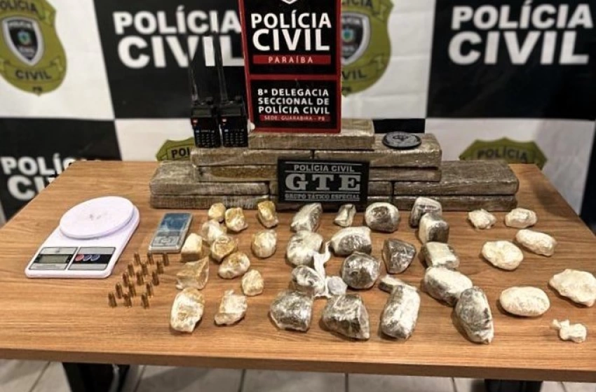 Imagem Apreensão de drogas, munições e material ligado ao tráfico
