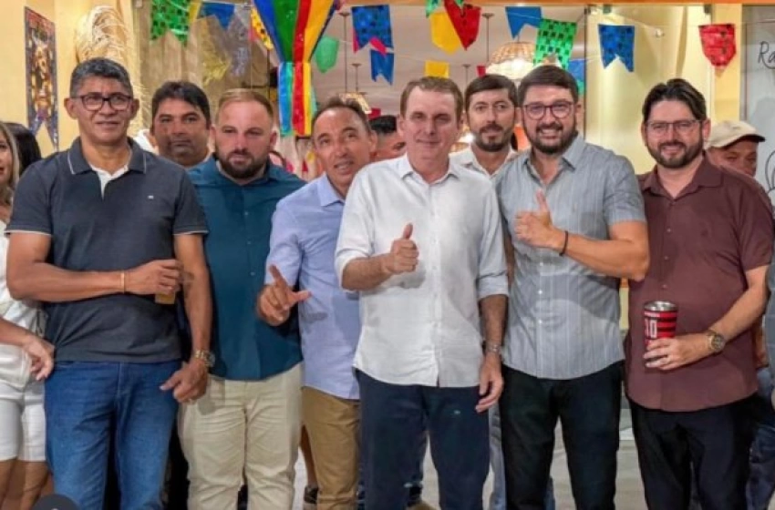 Imagem Deputado Chico Mendes e lideranças em Carrapateira