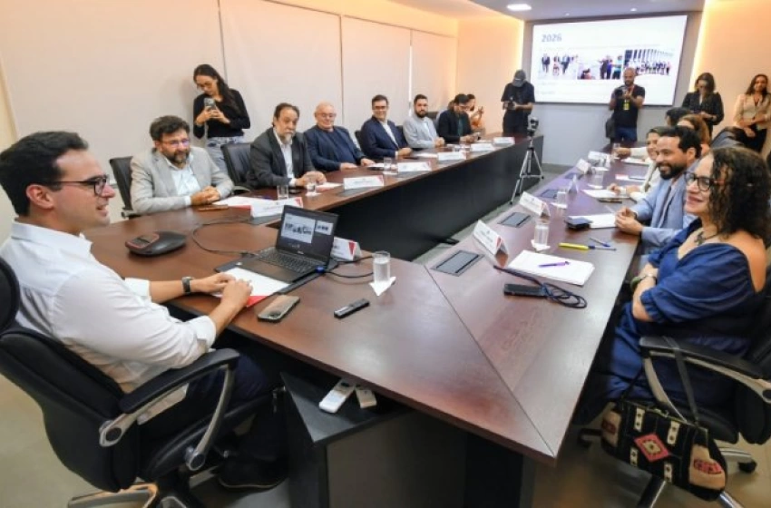 Imagem Governador Lucas Ribeiro em reunião com a ministra Luciana Santos