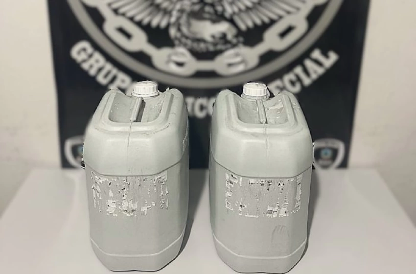 Imagem Apreensão de aproximadamente 40 litros de loló