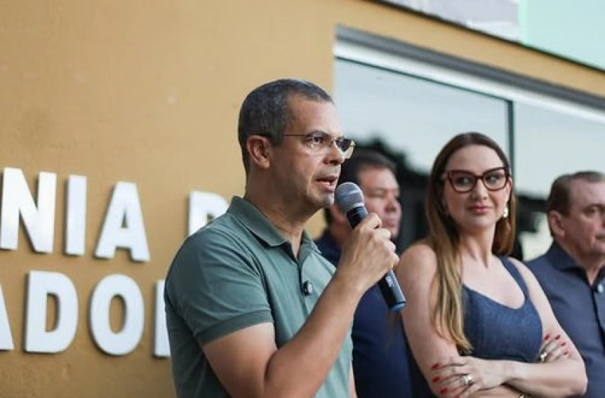 Imagem Deputado Jutay na inauguração da nova Colônia de Pescadores de Bom Jesus
