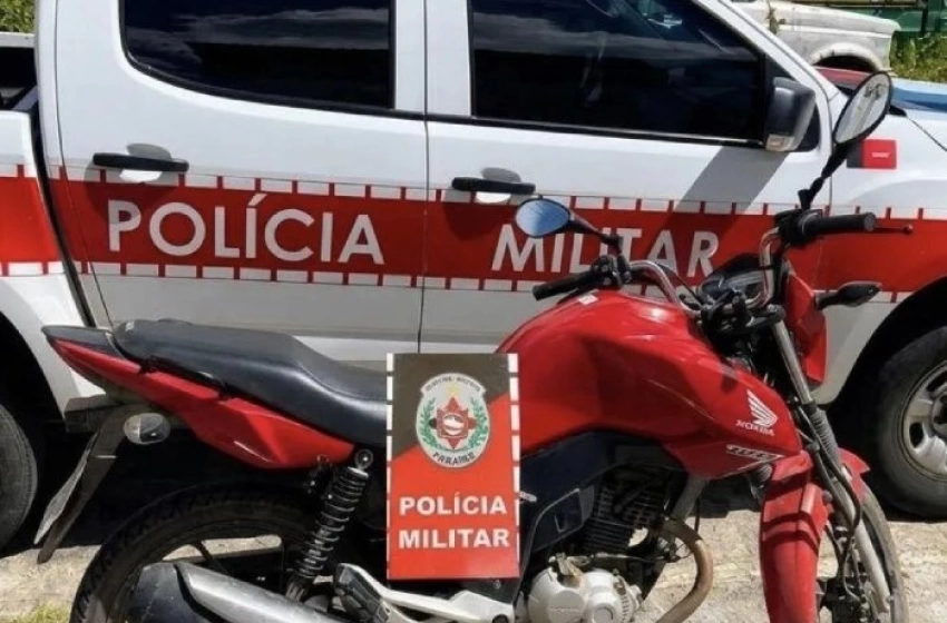 Imagem Moto com sinais identificadores adulterados apreendida pela PM