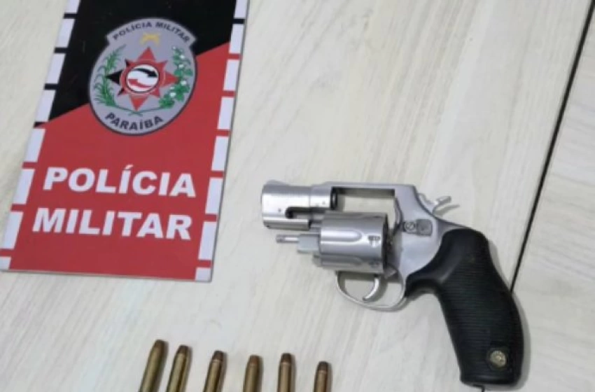 Imagem Arma e munições apreendidas em ação da PM
