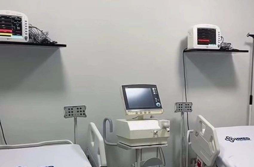 Imagem Deputado federal Gervásio Maia durante nauguração do novo bloco cirúrgico do município de Paulista