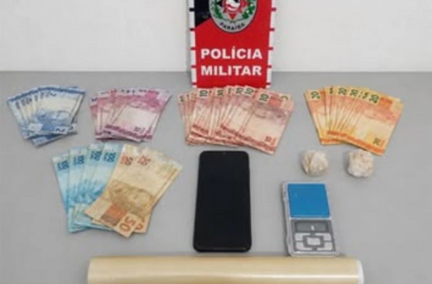 Imagem Material ilícito apreendido em ação da PM