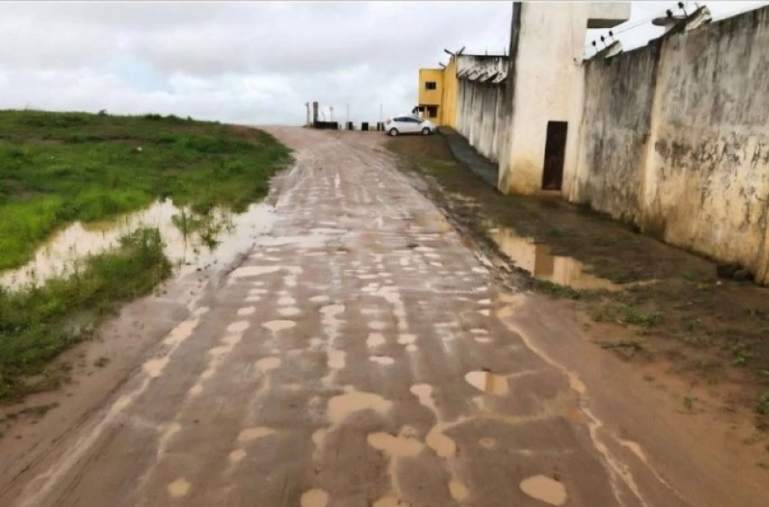 Imagem Pavimentação asfáltica da principal via de acesso à Penitenciária Padrão de Campina Grande