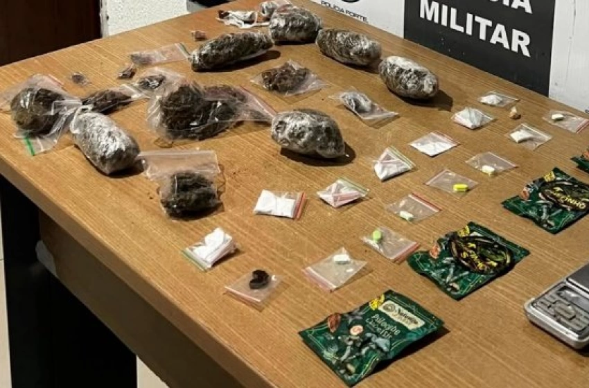 Imagem Drogas apreendidas pela Força Tática do 5º BPM no bairro do Muçumagro, na zona sul de João Pessoa
