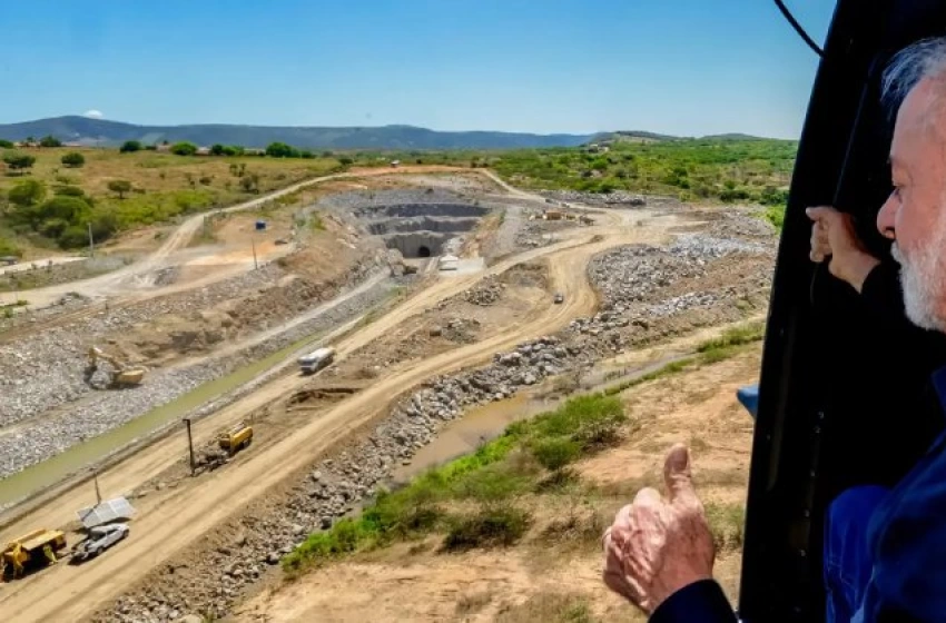 Imagem Túnel de transposição das águas do São Francisco
