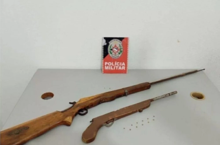 Imagem Armas de fogo apreendidas em ação da PM