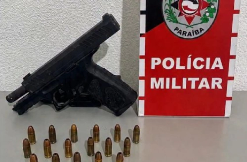 Imagem Arma de fogo e munições apreendidas pela PM